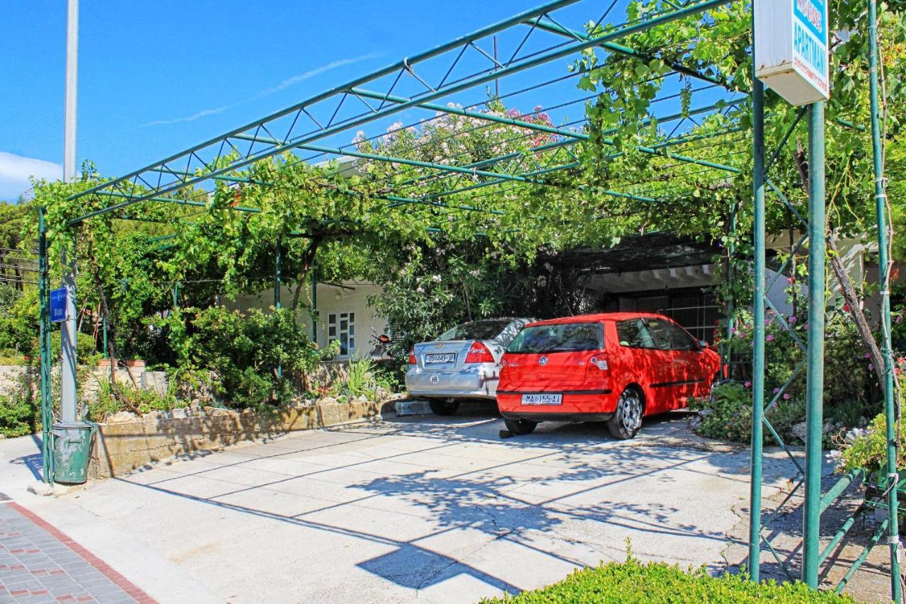Apartments And Rooms With Parking Space Tucepi, Makarska - 6901 Dış mekan fotoğraf