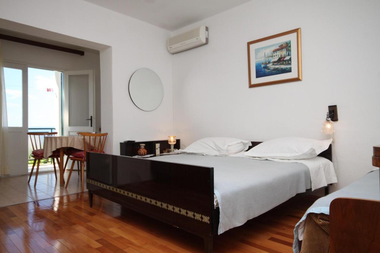 Apartments And Rooms With Parking Space Tucepi, Makarska - 6901 Dış mekan fotoğraf