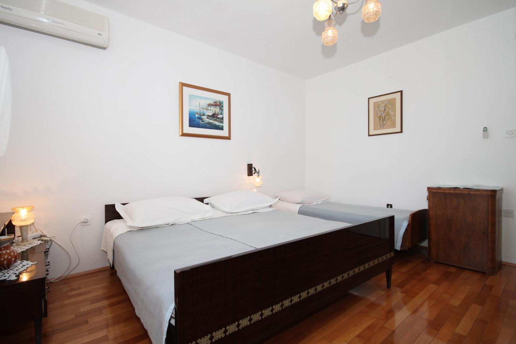 Apartments And Rooms With Parking Space Tucepi, Makarska - 6901 Oda fotoğraf