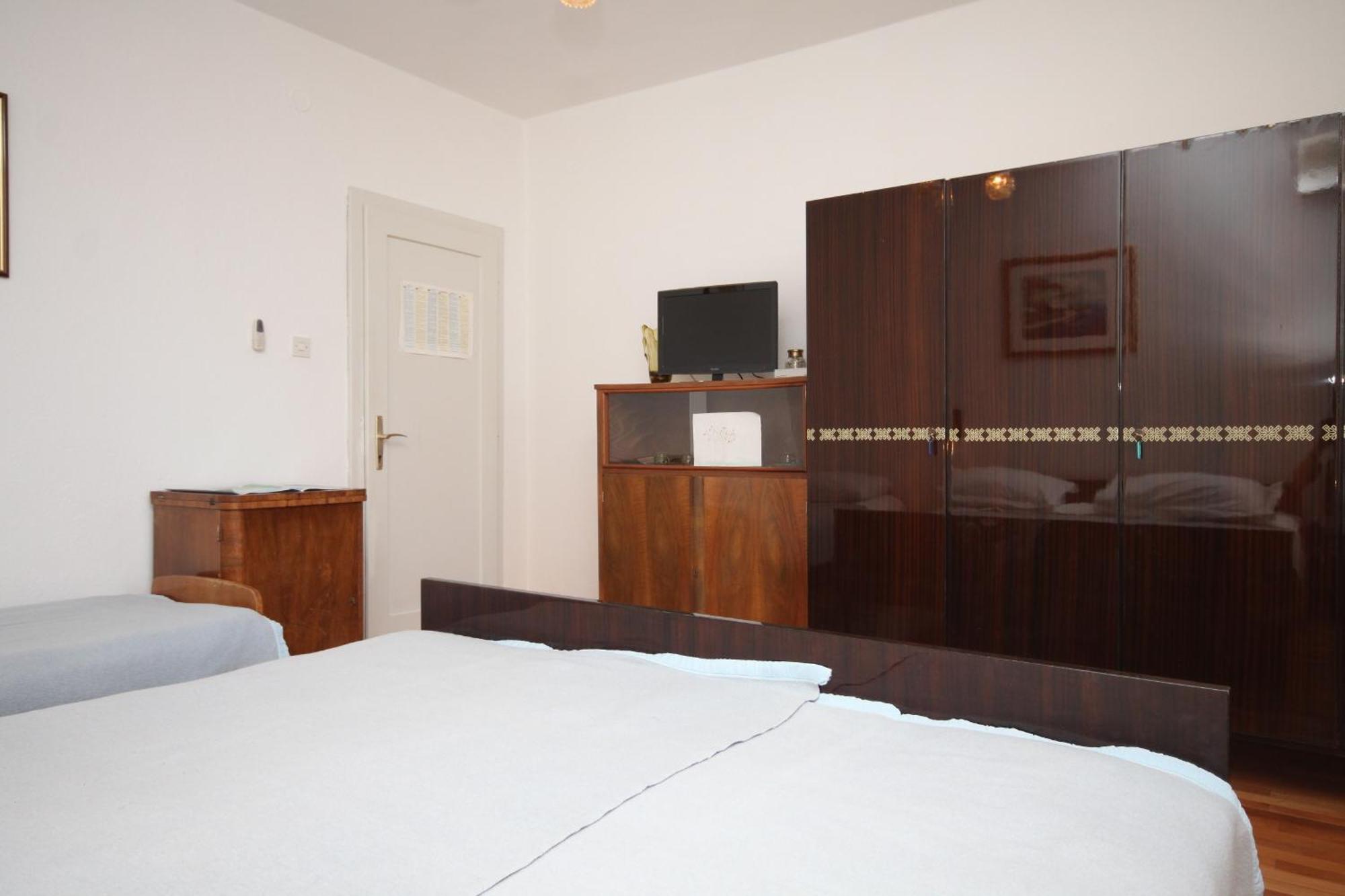 Apartments And Rooms With Parking Space Tucepi, Makarska - 6901 Oda fotoğraf